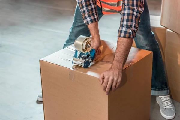 Benefits of LTL Shipping for Growing Businesses