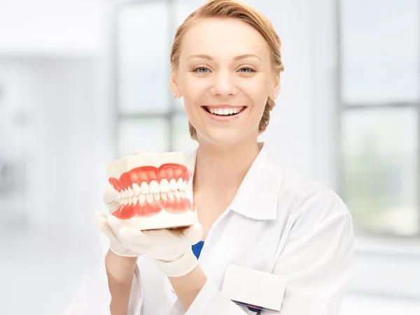 What to Know Before Choosing a Dentist Dallas